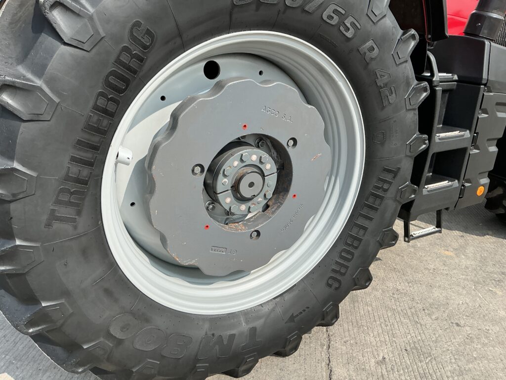 Massey Ferguson 8S.245 Tractor (ST27247)