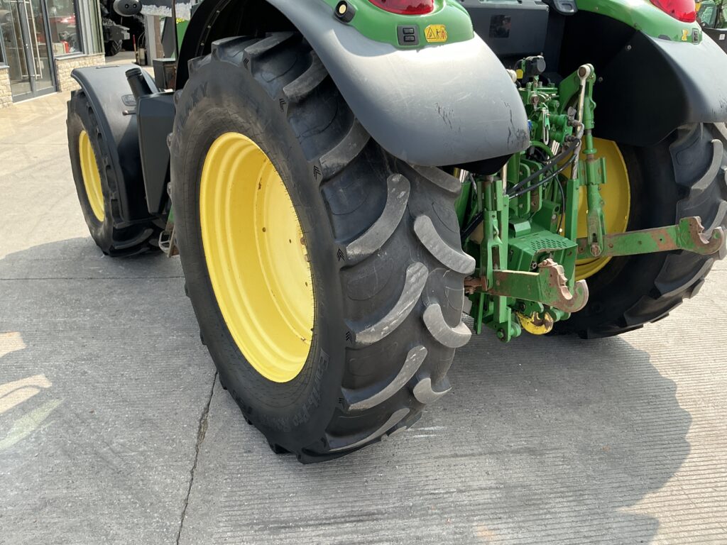 John Deere 6115M Tractor (ST26012)