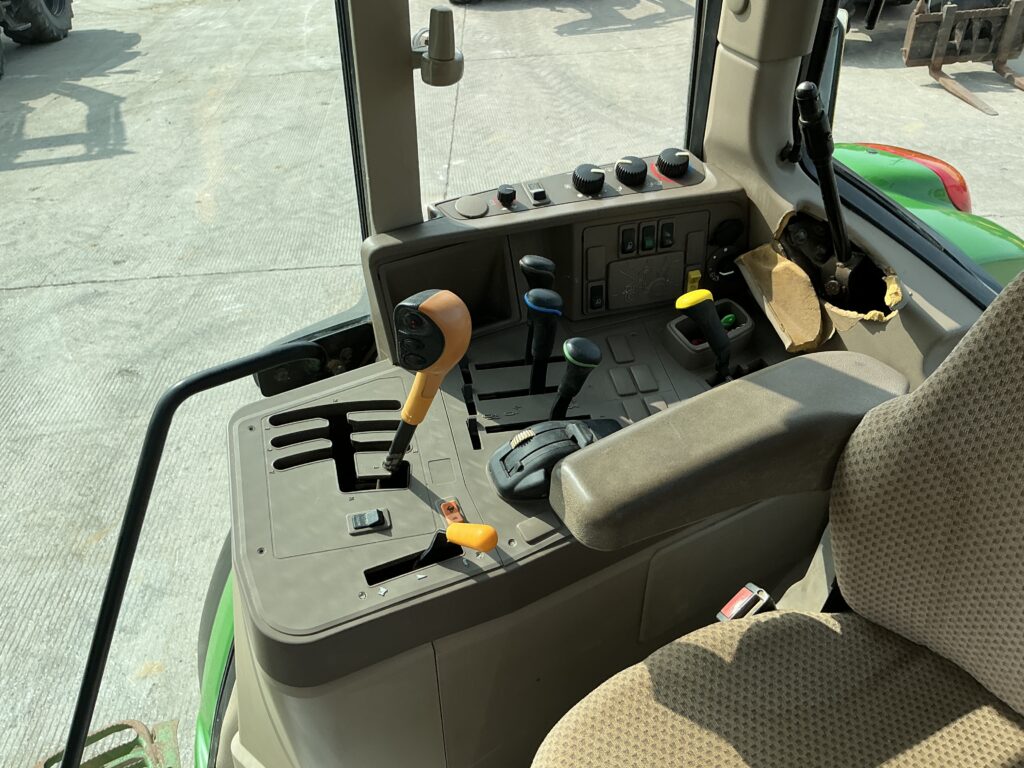 John Deere 6115M Tractor (ST26012)