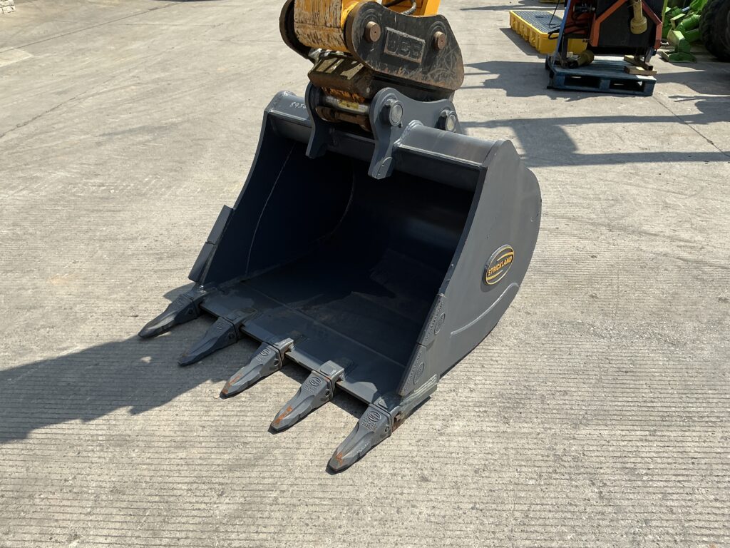 JCB 140X LC Digger (ST26210)