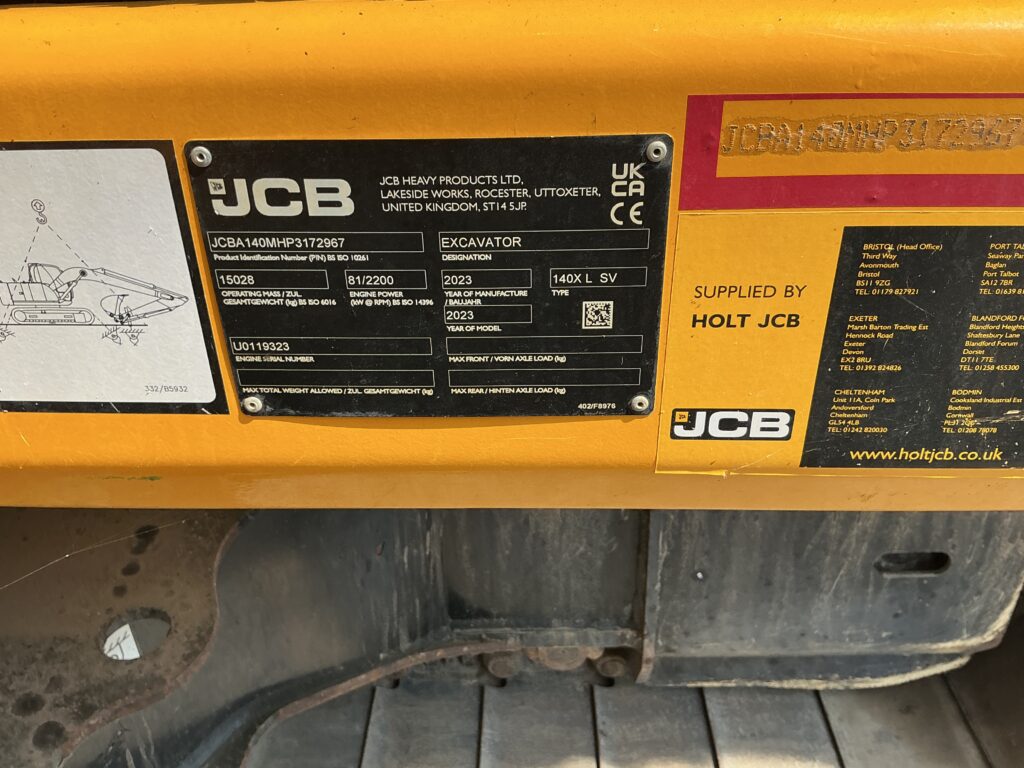 JCB 140X LC Digger (ST26210)