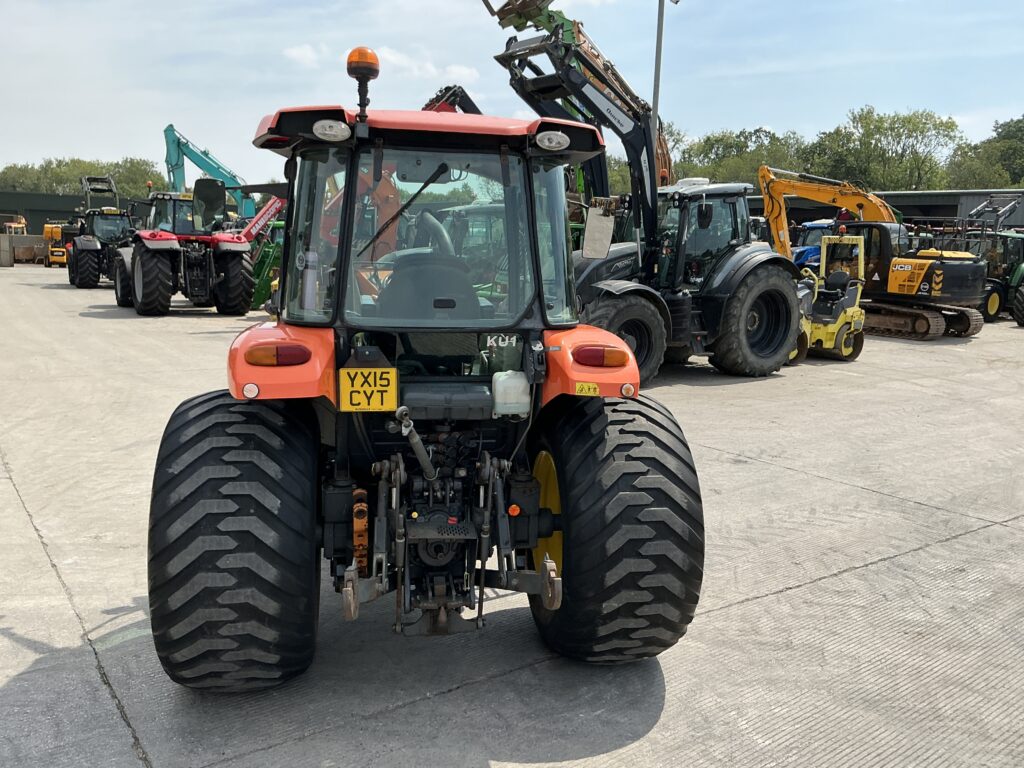 Kubota M7060 Hydraulic Shuttle Tractor (ST25809)