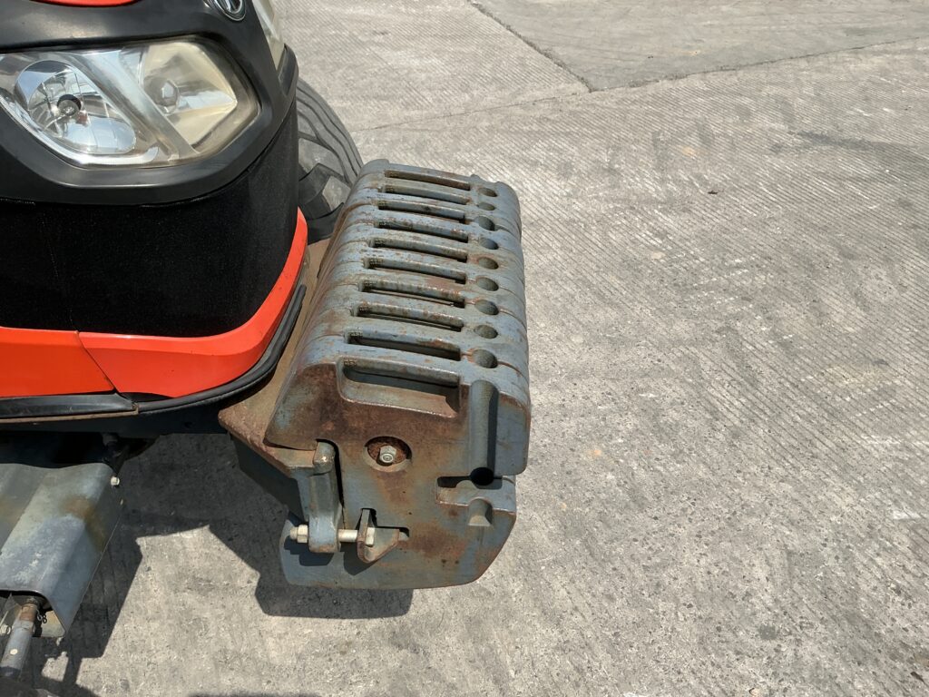 Kubota M7060 Hydraulic Shuttle Tractor (ST25809)