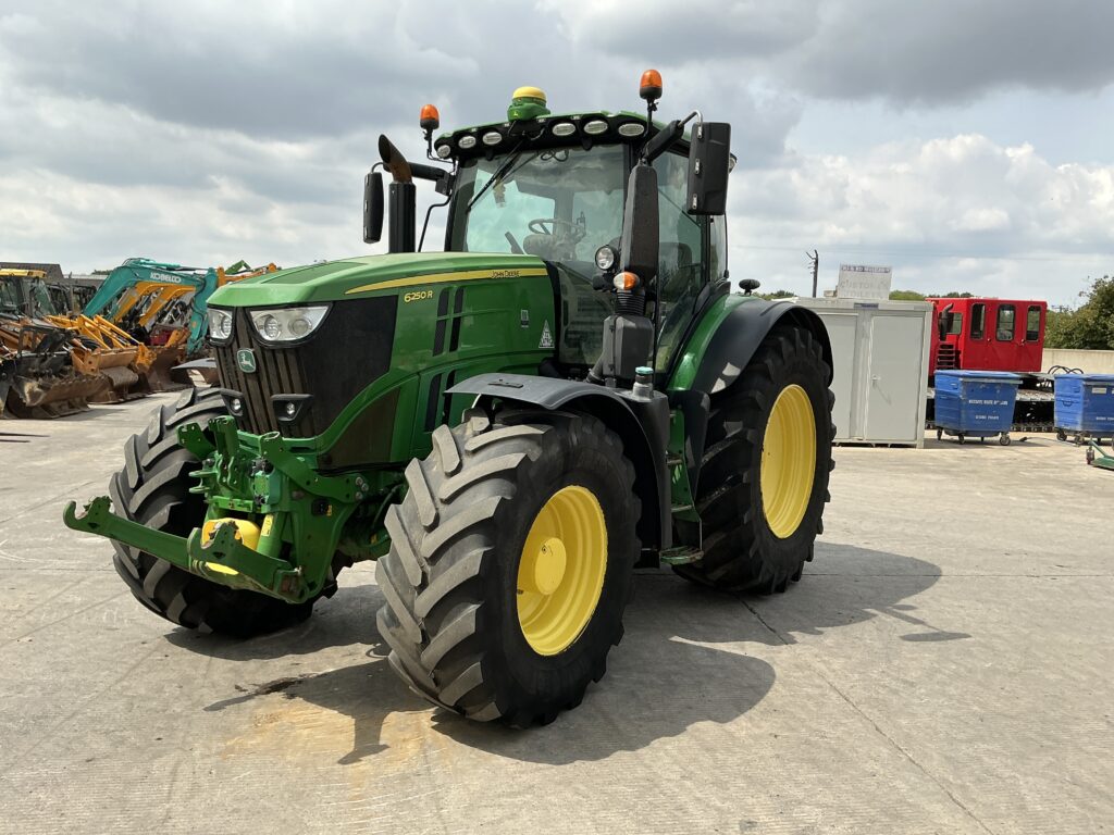 John Deere 6250R Tractor (ST27159)