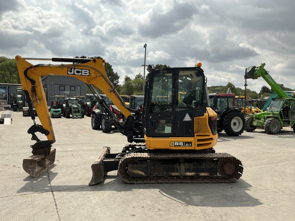 JCB 85Z-1 Ground Worker Digger (ST27016)