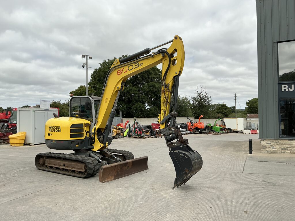Wacker Neuson 8003-2 Digger (ST27037)