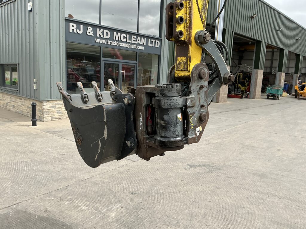 Wacker Neuson 8003-2 Digger (ST27037)