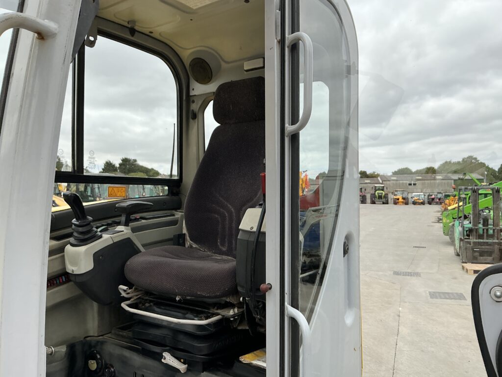 Wacker Neuson 8003-2 Digger (ST27037)