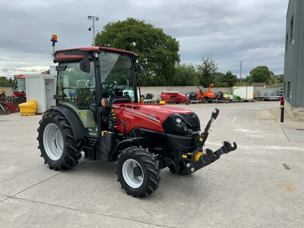 Case Quantum 110N Narrow Tractor (ST26869)