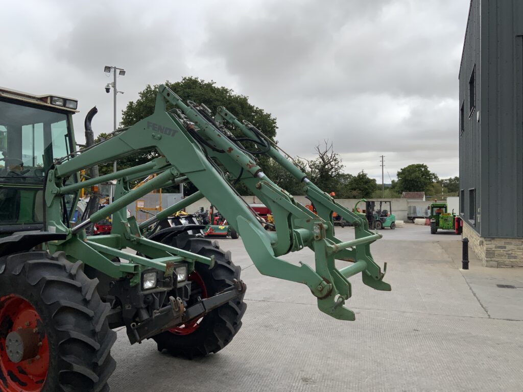 Fendt 395 GT Tool Carrier Tractor (ST25448)