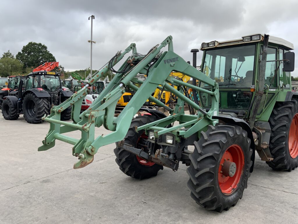 Fendt 395 GT Tool Carrier Tractor (ST25448)
