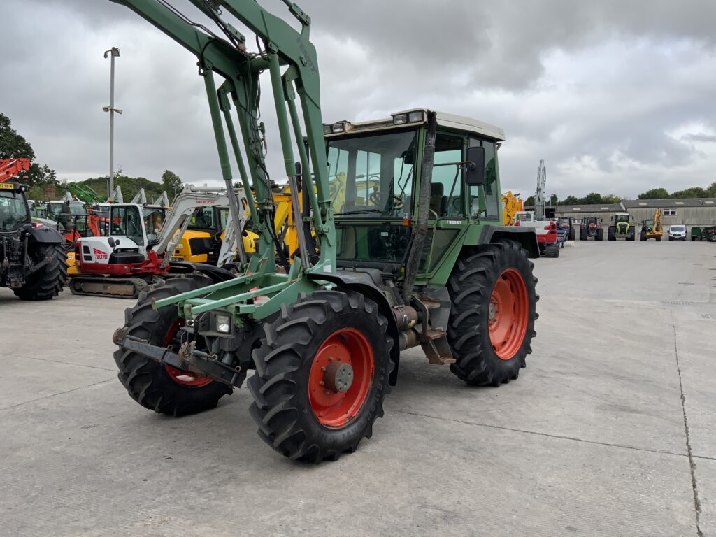 Fendt 395 GT Tool Carrier Tractor (ST25448)