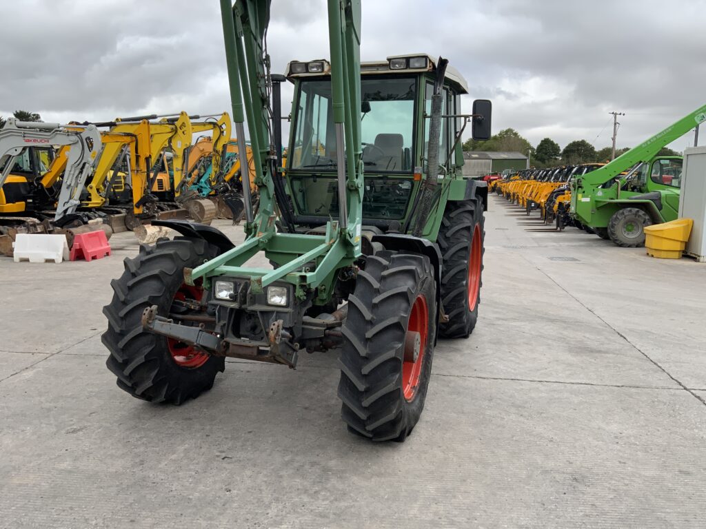 Fendt 395 GT Tool Carrier Tractor (ST25448)