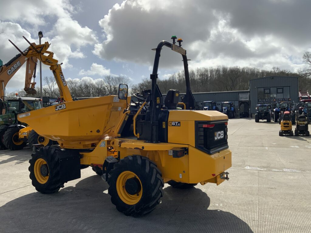 JCB 6 Tonne-2 Swivel Tip Dumper (ST25941)