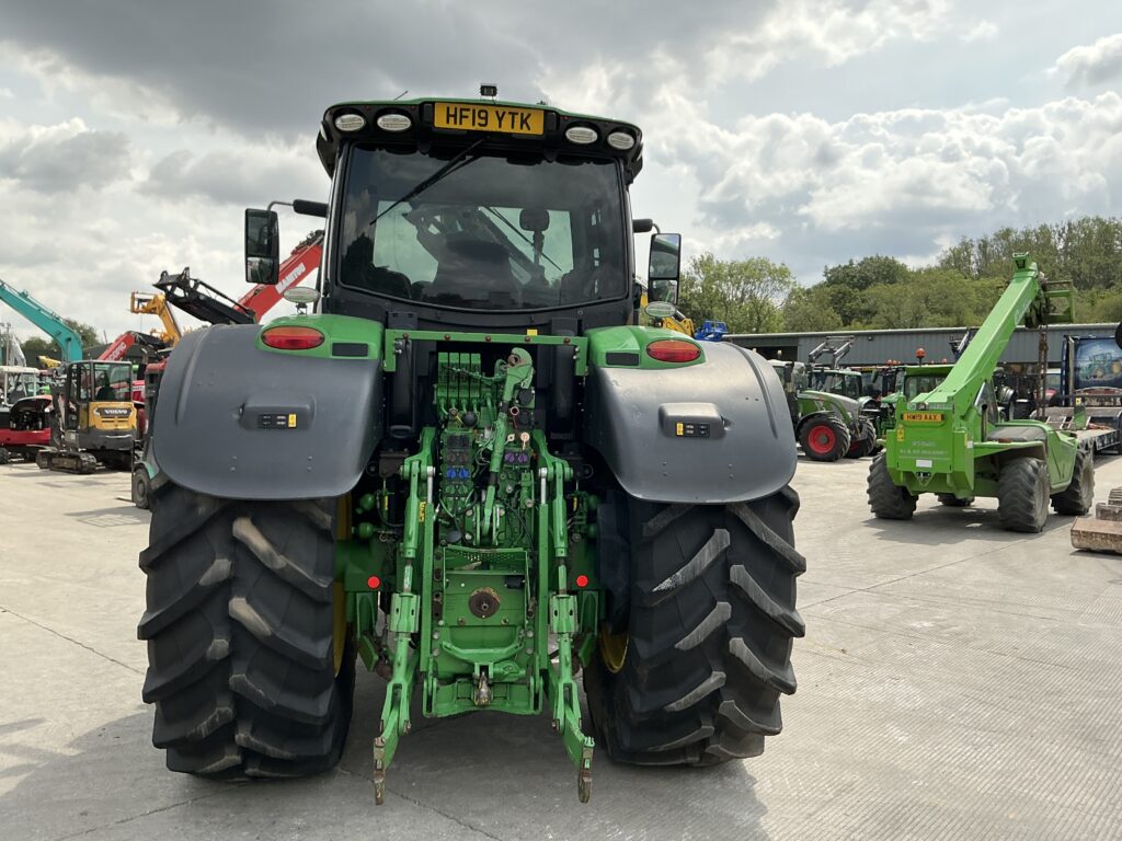 John Deere 6250R Tractor (ST27159)