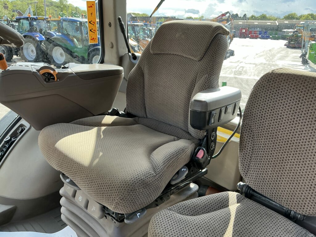 John Deere 7250R Tractor (ST24557)