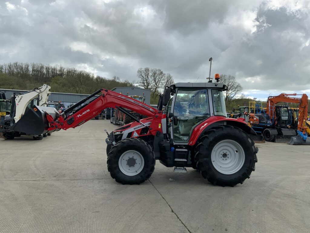 Massey Ferguson 5S.125 Tractor (ST26374)