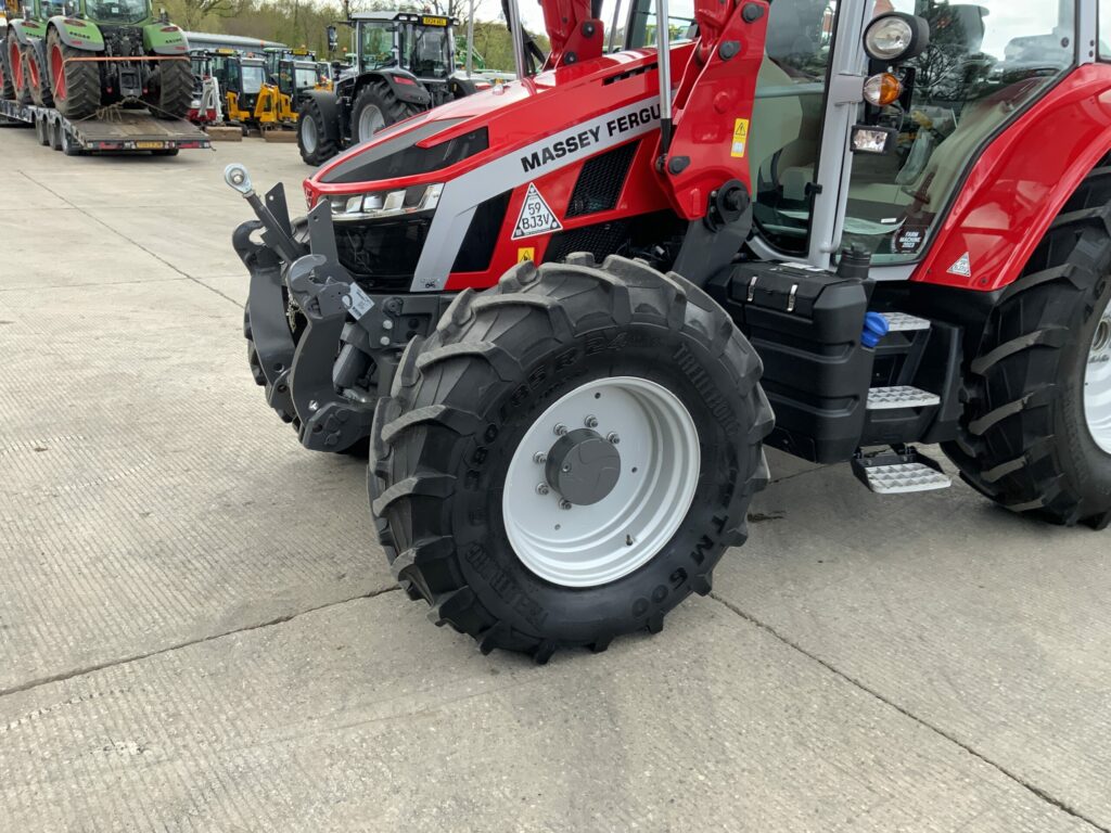 Massey Ferguson 5S.125 Tractor (ST26374)