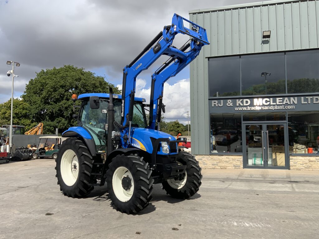 New Holland T6020 Tractor (ST27364)