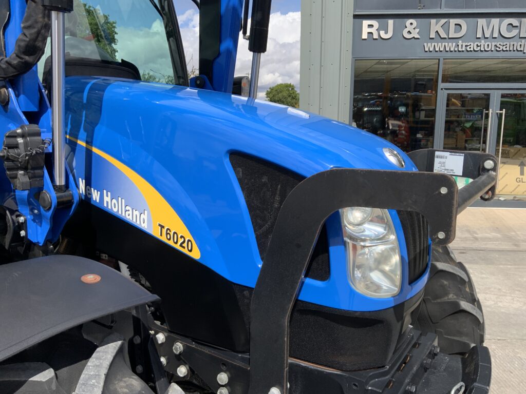 New Holland T6020 Tractor (ST27364)