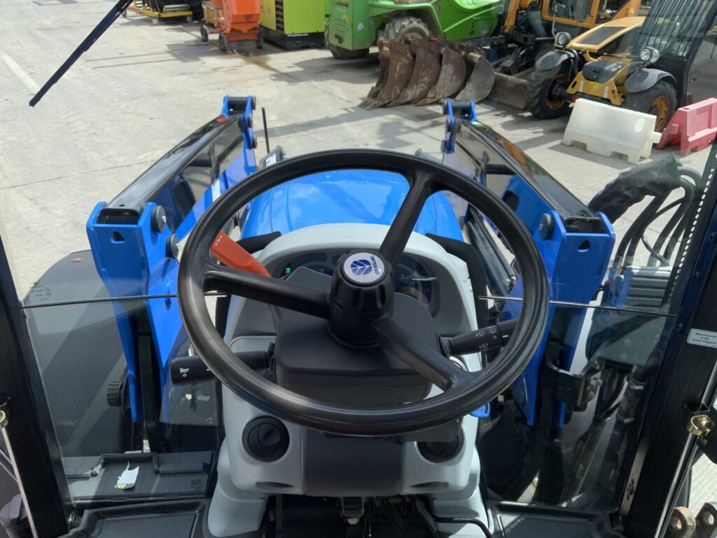 New Holland T6020 Tractor (ST27364)