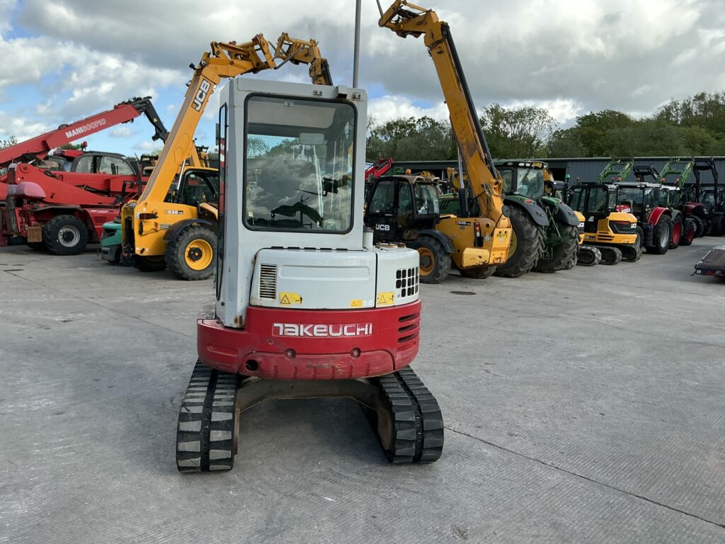 Takeuchi TB138FR Digger (ST26757)