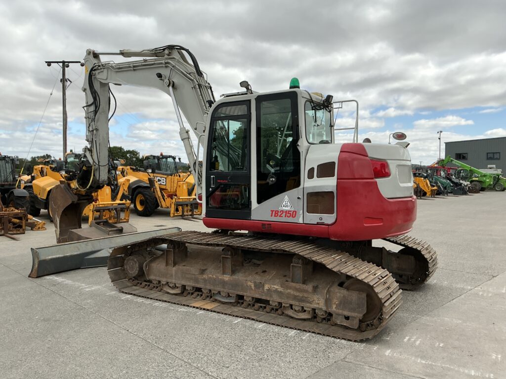 Takeuchi TB2150 C/W Engcon Tiltrotor Digger (ST27032)