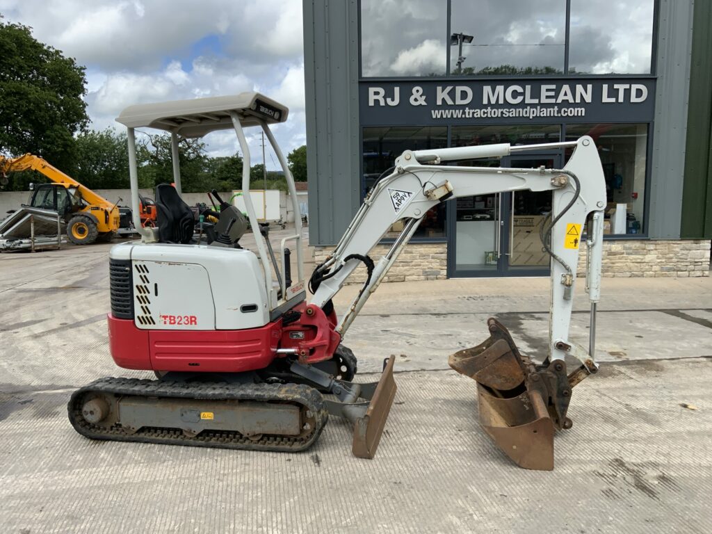 Takeuchi TB23R Digger (ST26872)