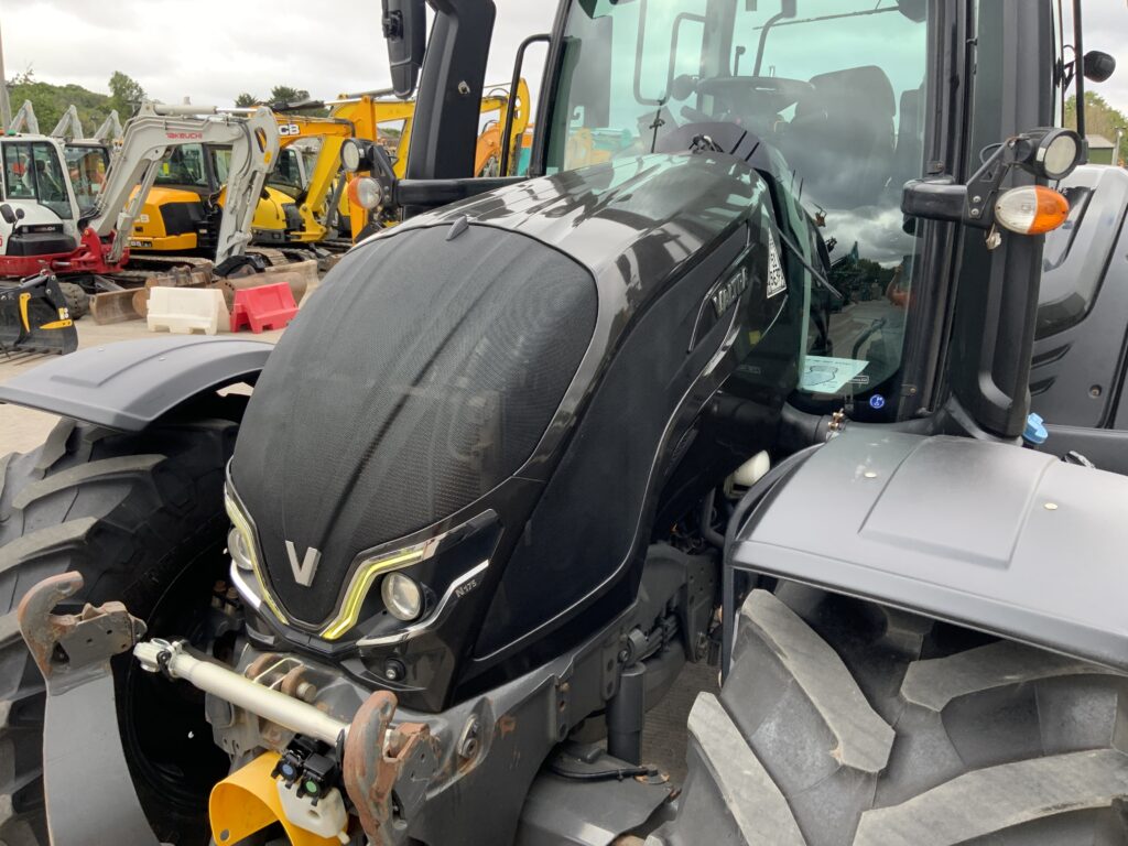 Valtra N175 Direct Tractor (ST26884)