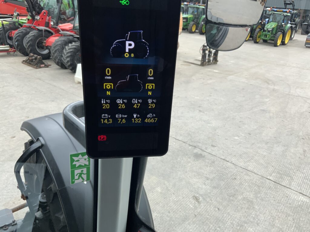 Valtra N175 Direct Tractor (ST26884)