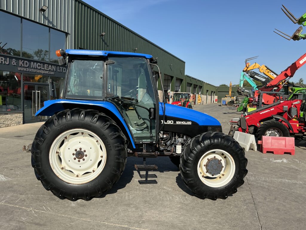 New Holland TN80F Narrow Super Steer Tractor (ST26561)