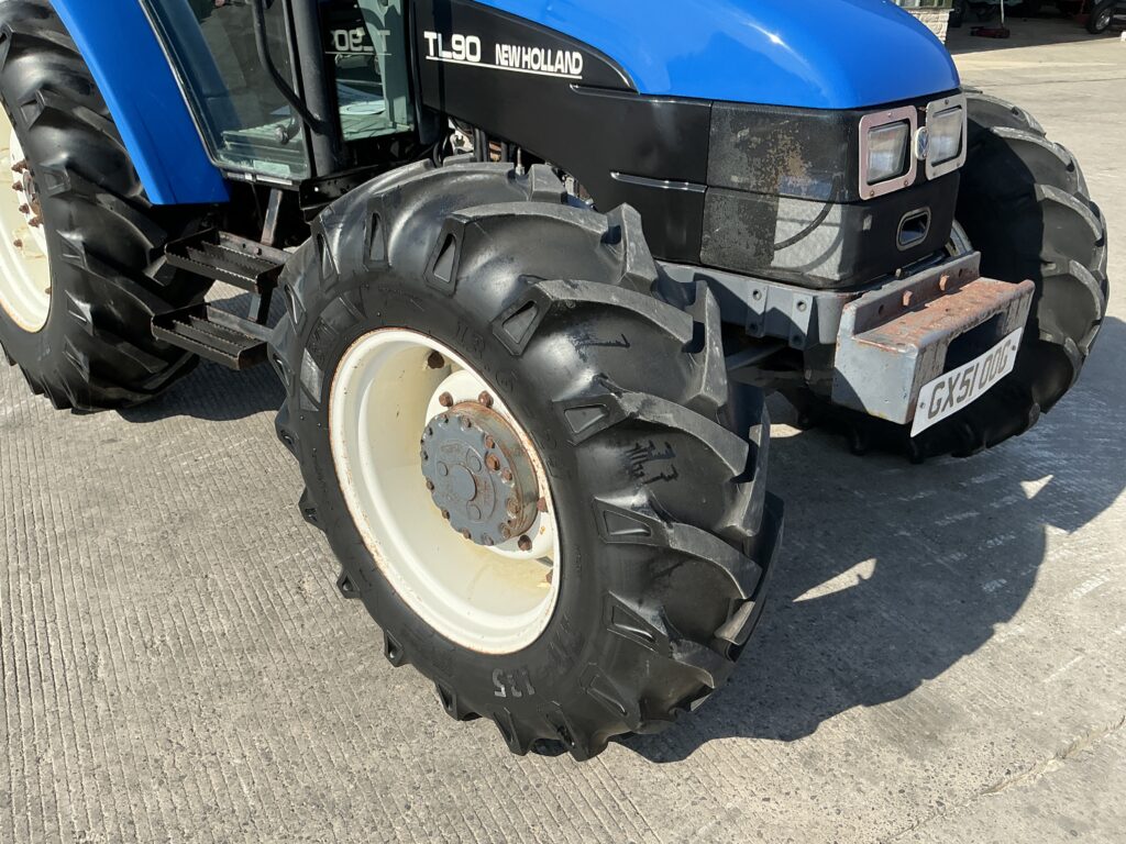 New Holland TN80F Narrow Super Steer Tractor (ST26561)