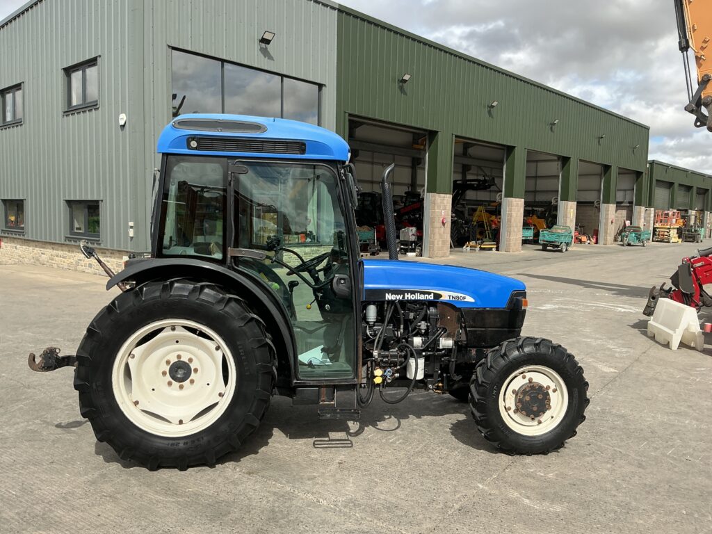 New Holland TN80F Narrow Super Steer Tractor (ST26561)