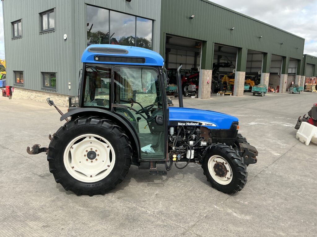 New Holland TN80F Narrow Super Steer Tractor (ST26561)
