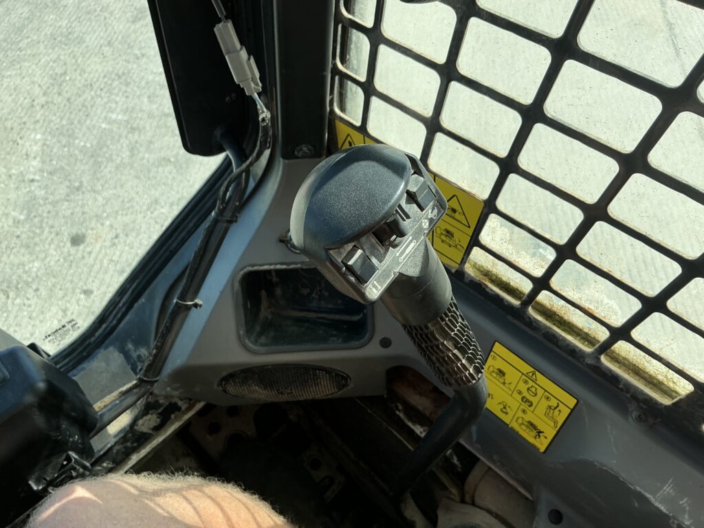 Bobcat S450 Wheeled Skid Steer (ST27340)