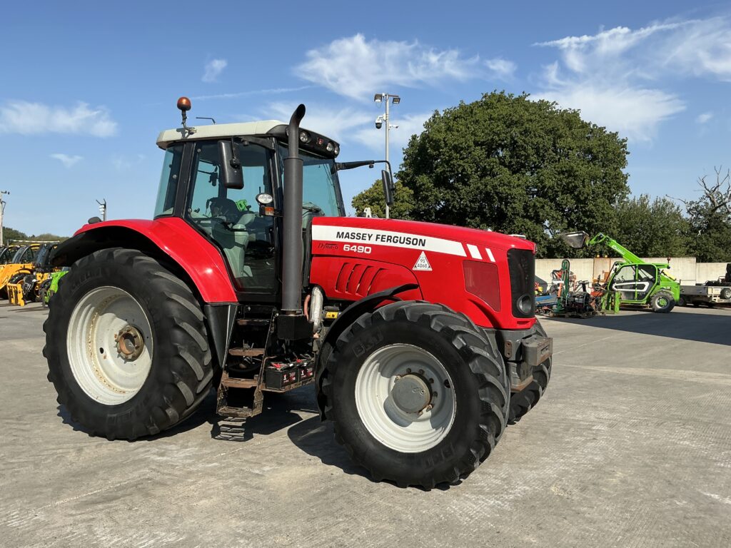 Massey Ferguson 6490 Dyna6 Tractor (ST26780)