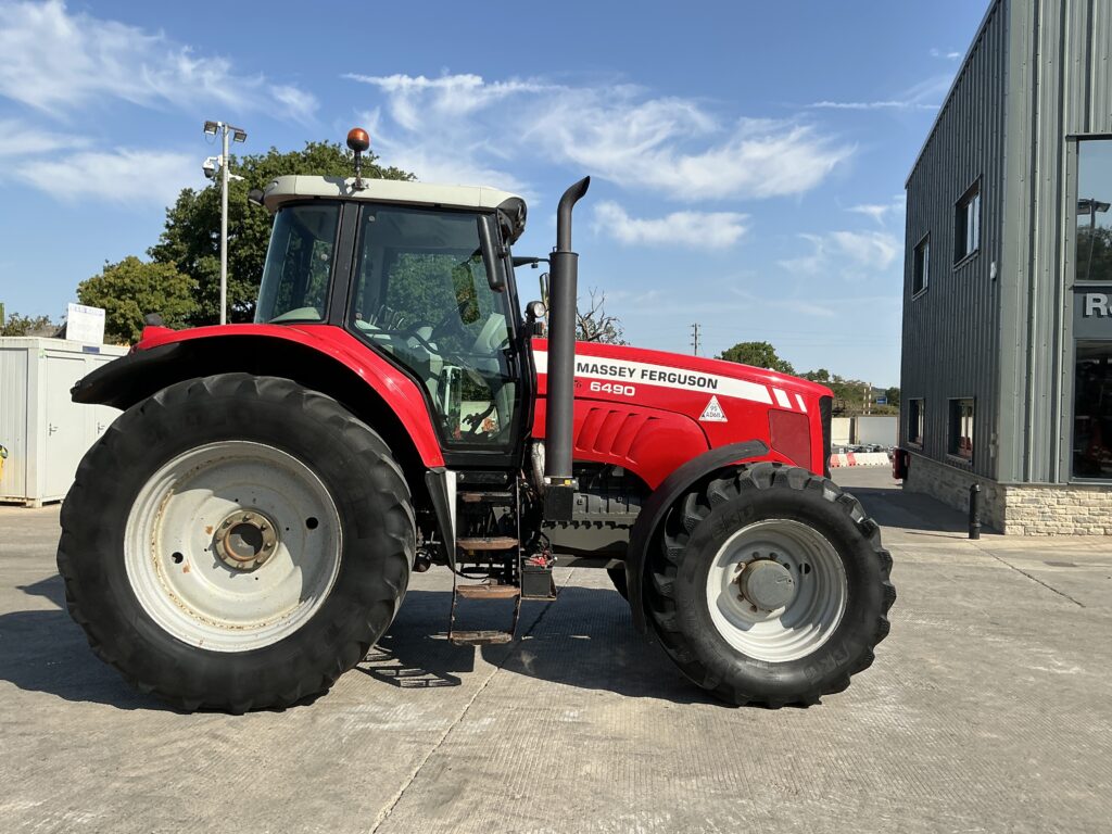 Massey Ferguson 6490 Dyna6 Tractor (ST26780)