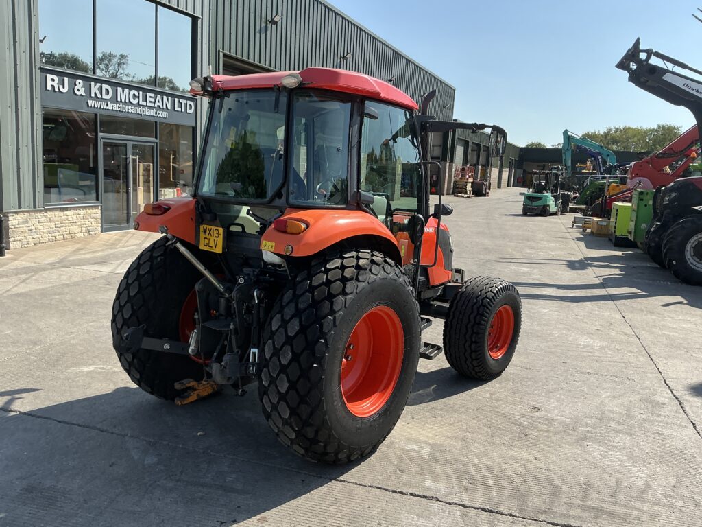 Kubota M7040 Hydraulic Shuttle Tractor (ST27188)