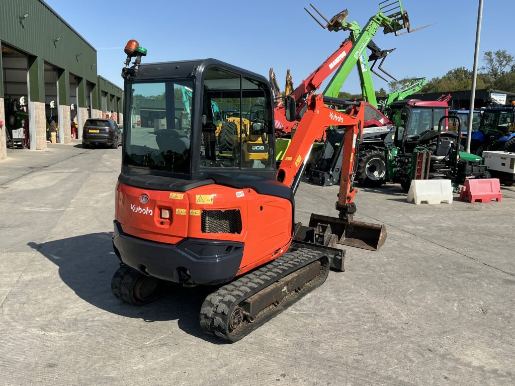 Kubota KX030-4 Digger (ST27332)