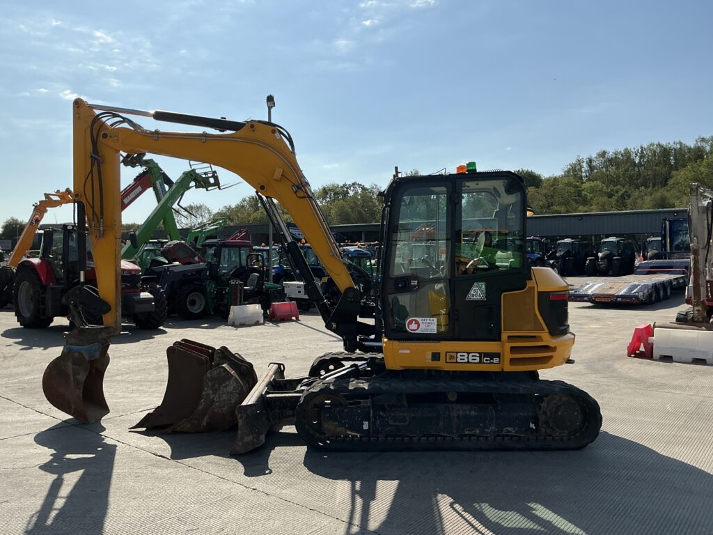 JCB 86C-2 Digger (ST26175)