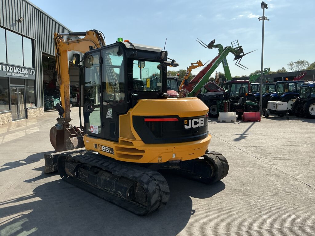 JCB 86C-2 Digger (ST26175)