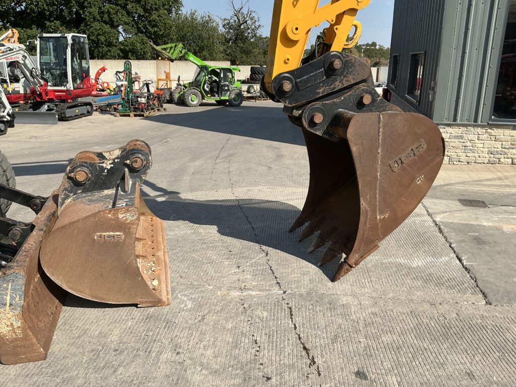JCB JS160 W Wheeled Excavator (ST27415)