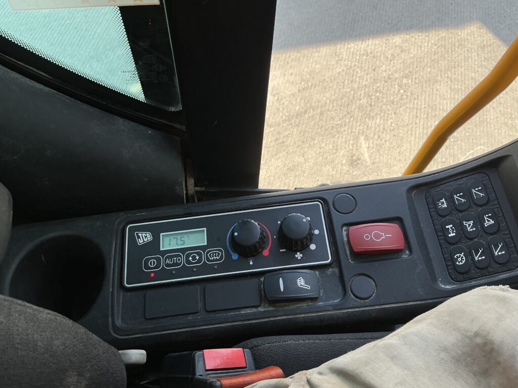JCB JS160 W Wheeled Excavator (ST27415)