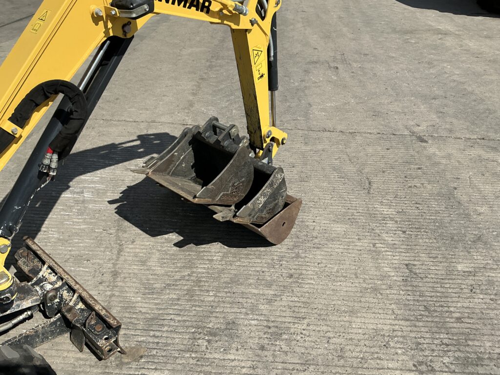 Yanmar SV08 Micro Digger (ST27498)