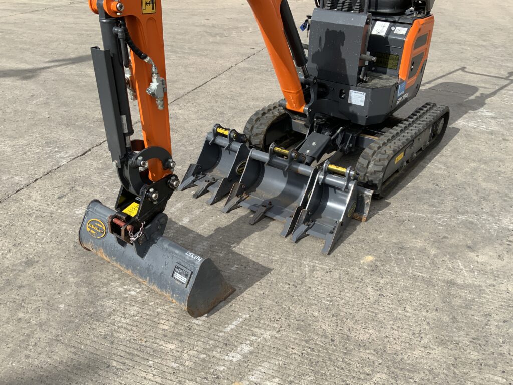 Develon DX10Z Micro Digger (ST27382)