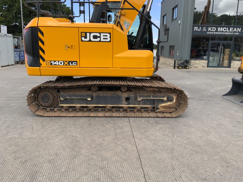 JCB 140X LC Digger (ST26378)