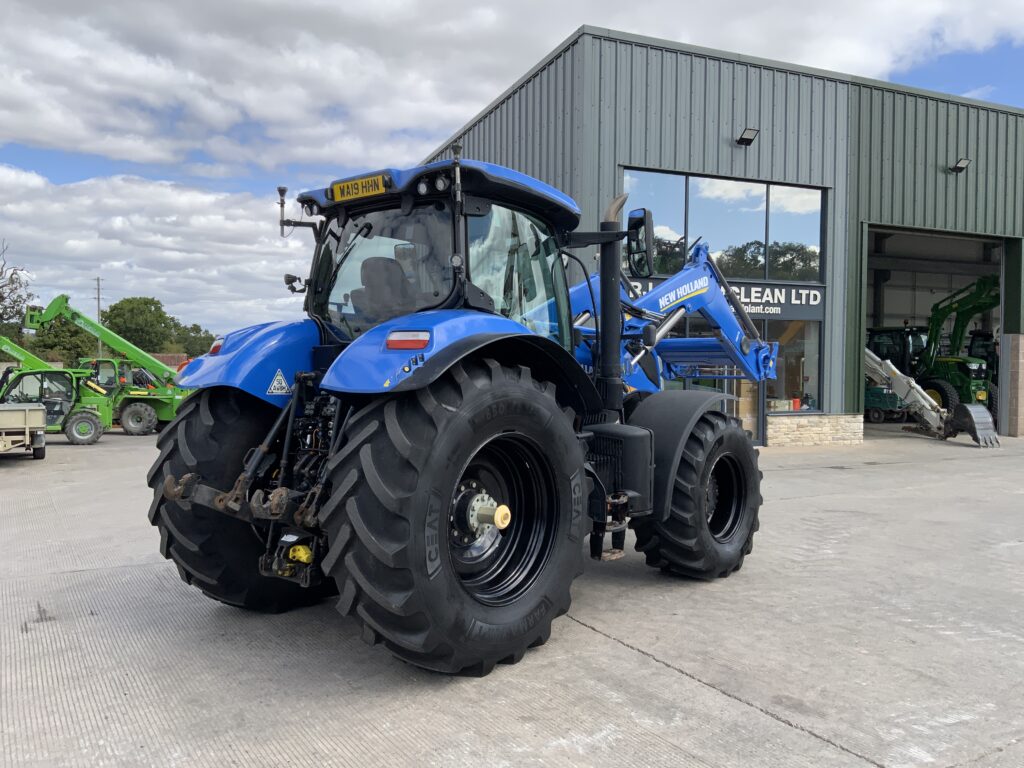 New Holland T7.245 Auto Command Tractor (ST27339)