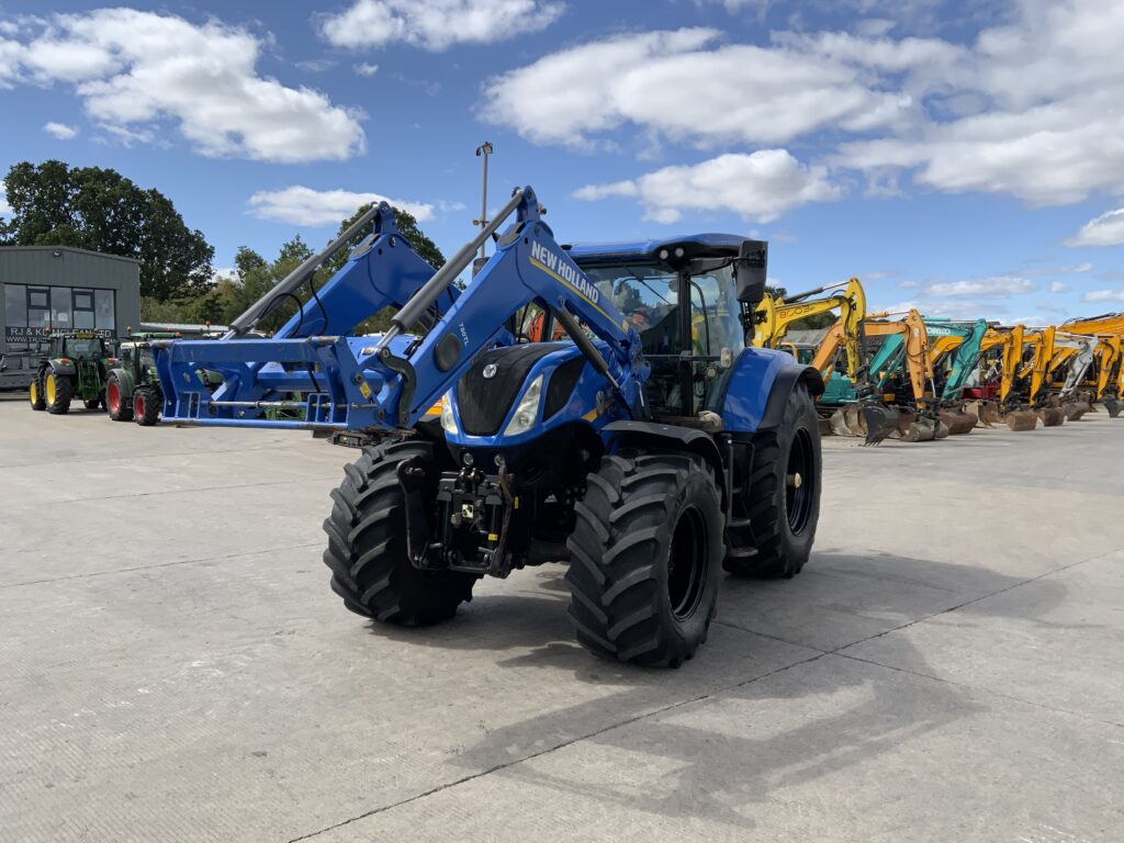 New Holland T7.245 Auto Command Tractor (ST27339)