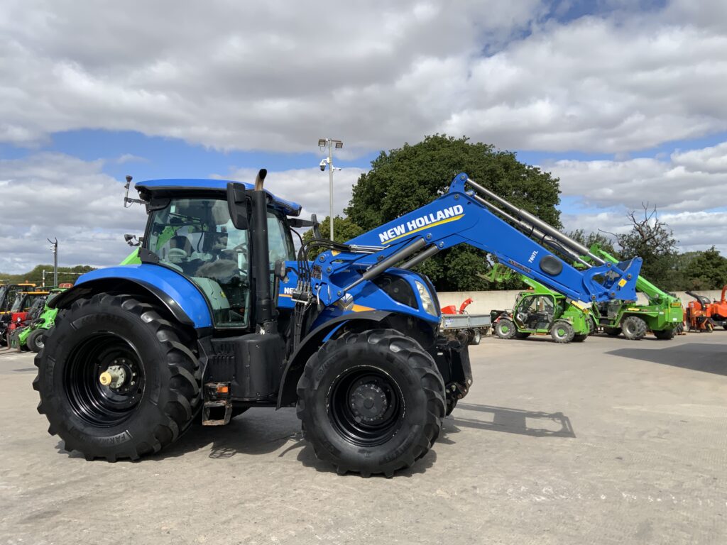 New Holland T7.245 Auto Command Tractor (ST27339)
