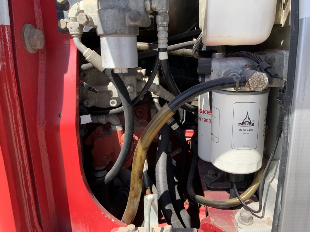 Takeuchi TB2150R Digger (ST27381)